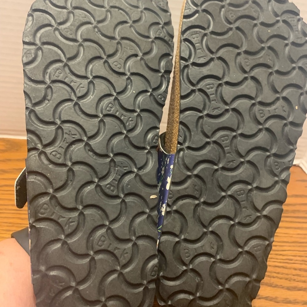 Papillio by Birkenstock Navy Floral Sandals Size 6L 4M Great comfort shoes - Picture 10 of 10